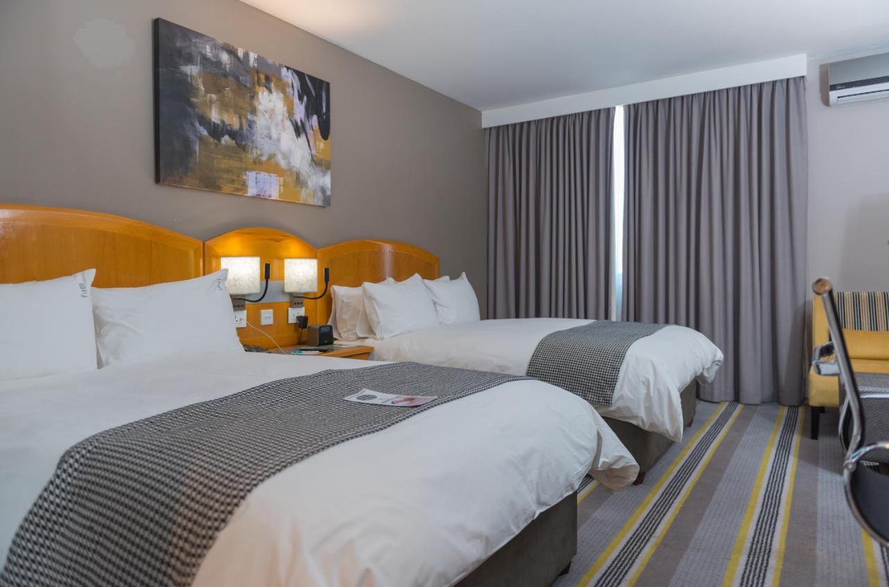 Holiday Inn - Mutare By Ihg Dış mekan fotoğraf