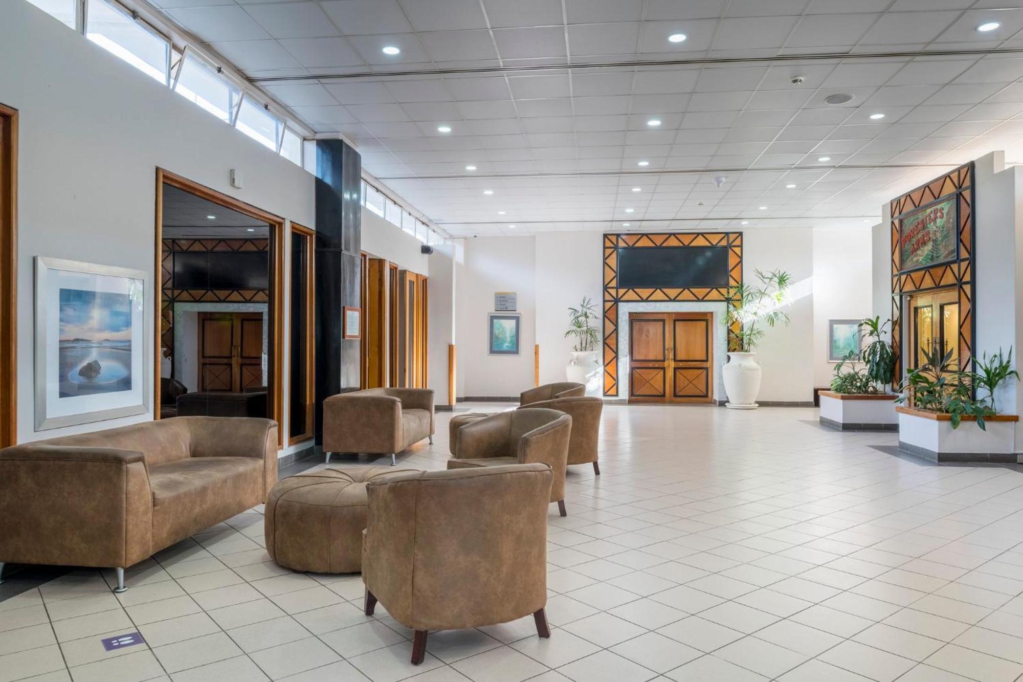 Holiday Inn - Mutare By Ihg Dış mekan fotoğraf