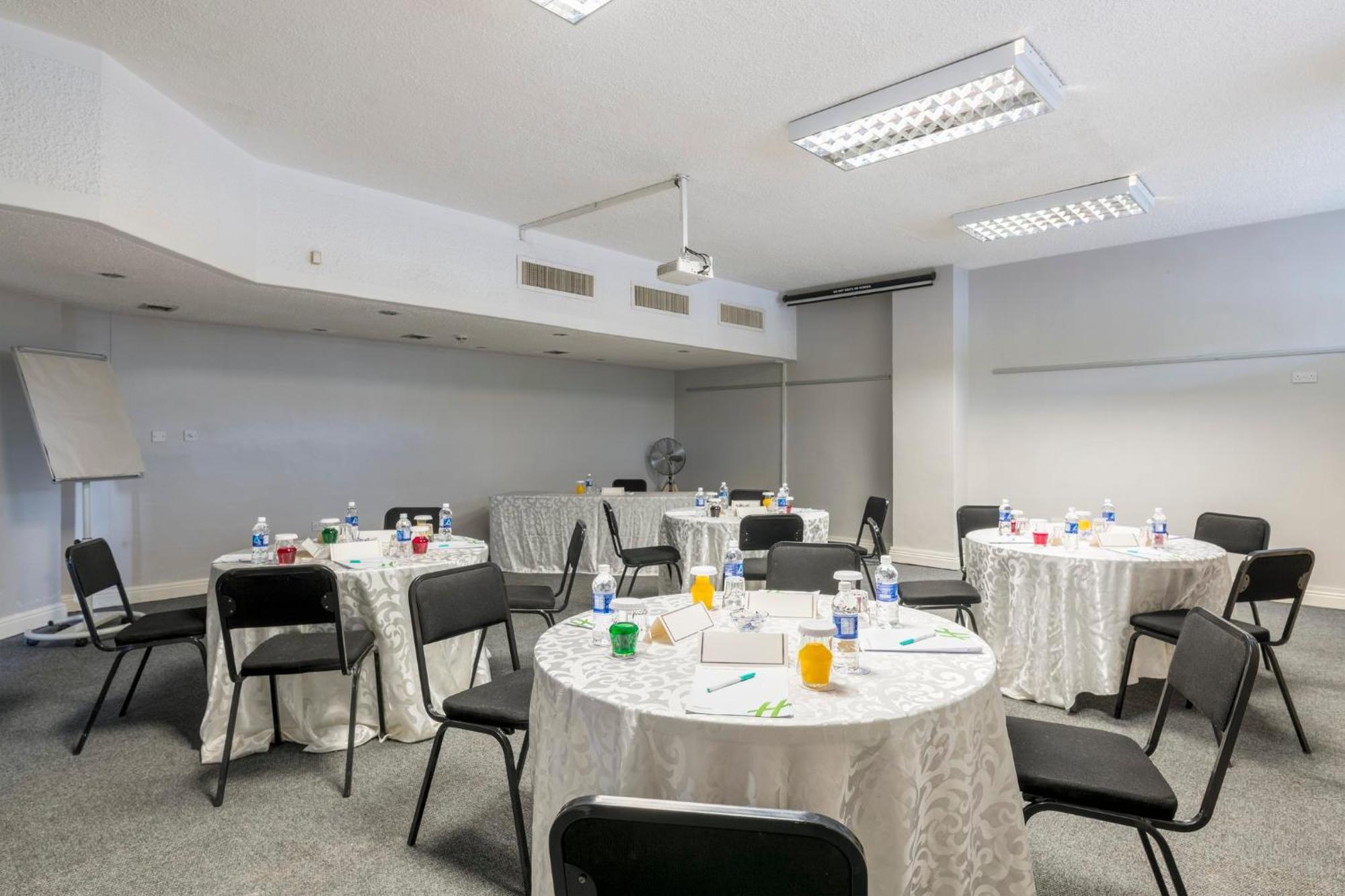 Holiday Inn - Mutare By Ihg Dış mekan fotoğraf