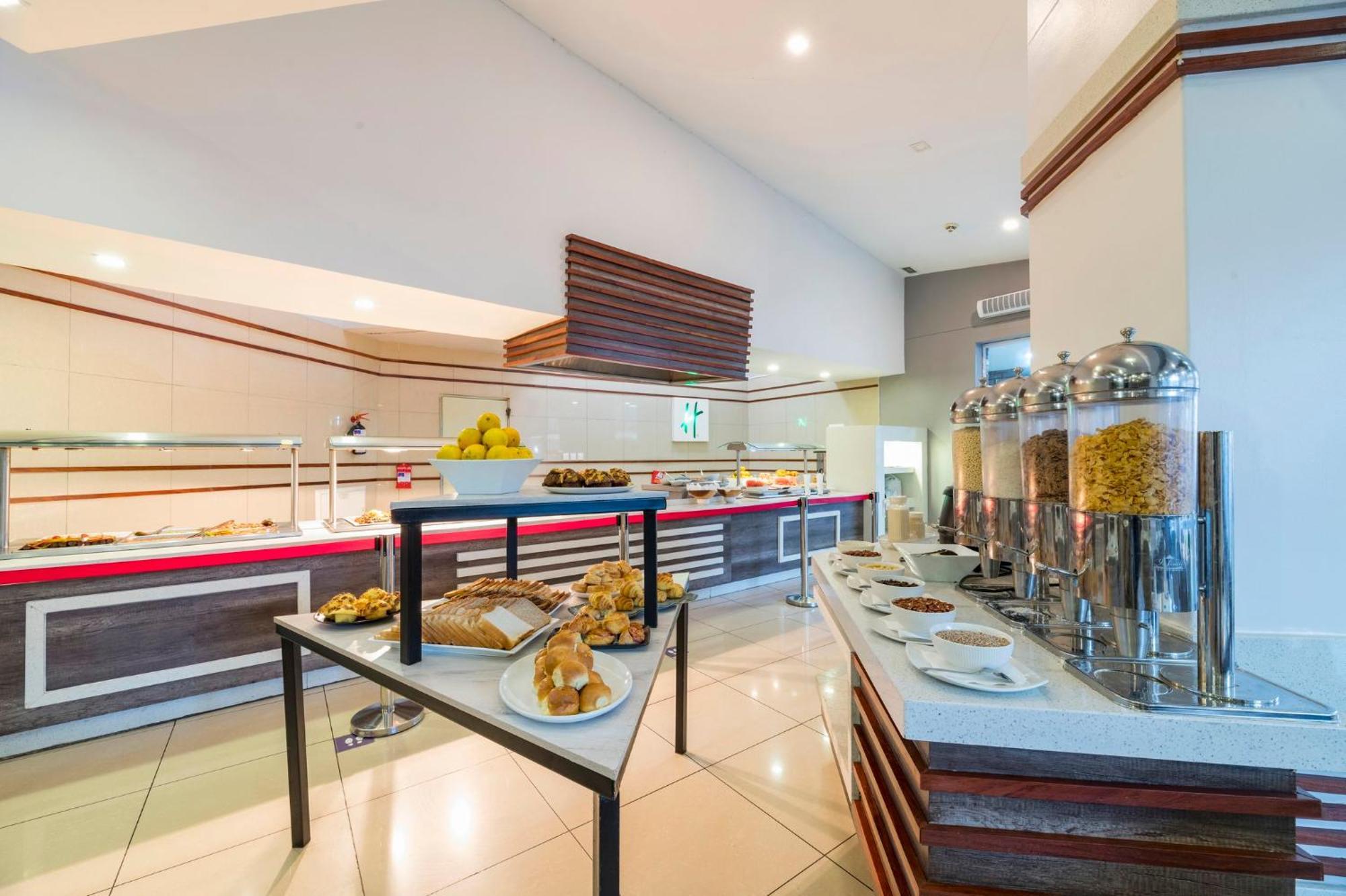 Holiday Inn - Mutare By Ihg Dış mekan fotoğraf
